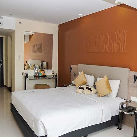 Verse Hotel Cirebon Eksteriør billede