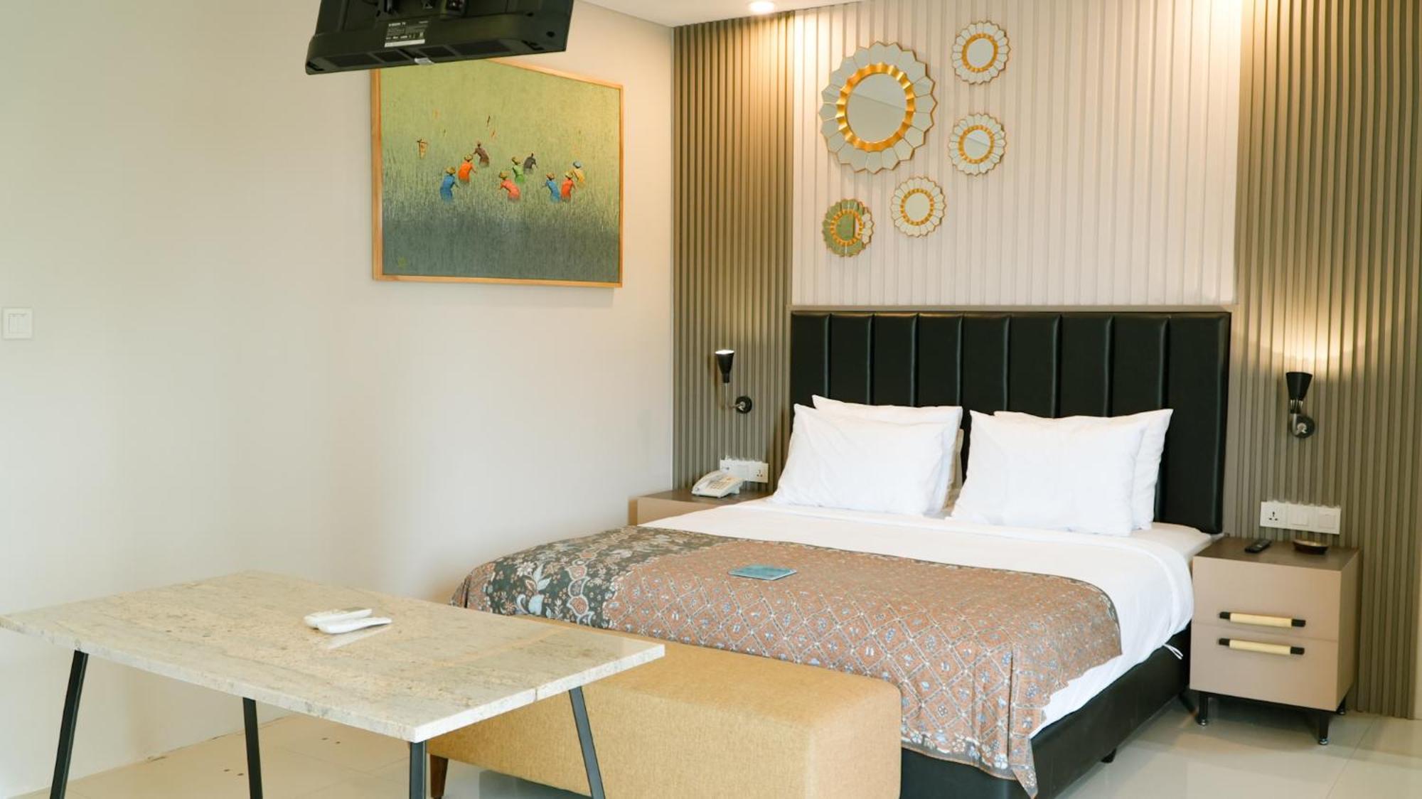 Verse Hotel Cirebon Eksteriør billede